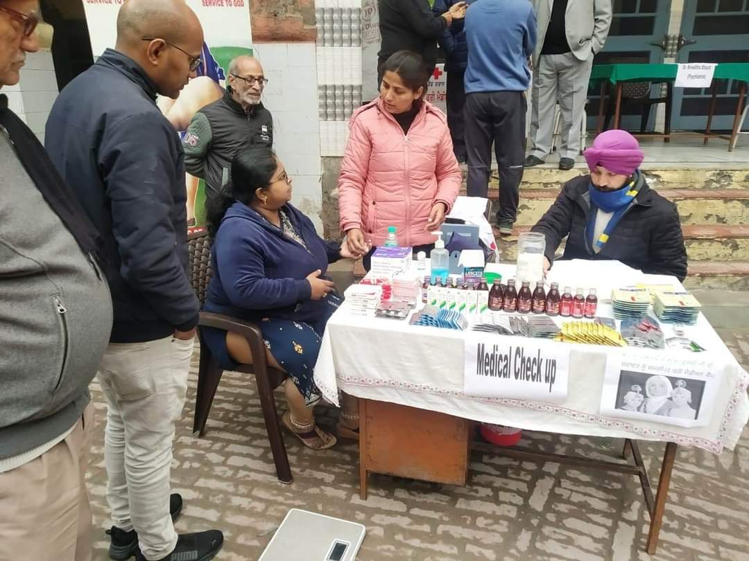 Free medical examination camp dedicated to the martyrdom of Chote Sahibzade and Mata Gujar Kaur Ji